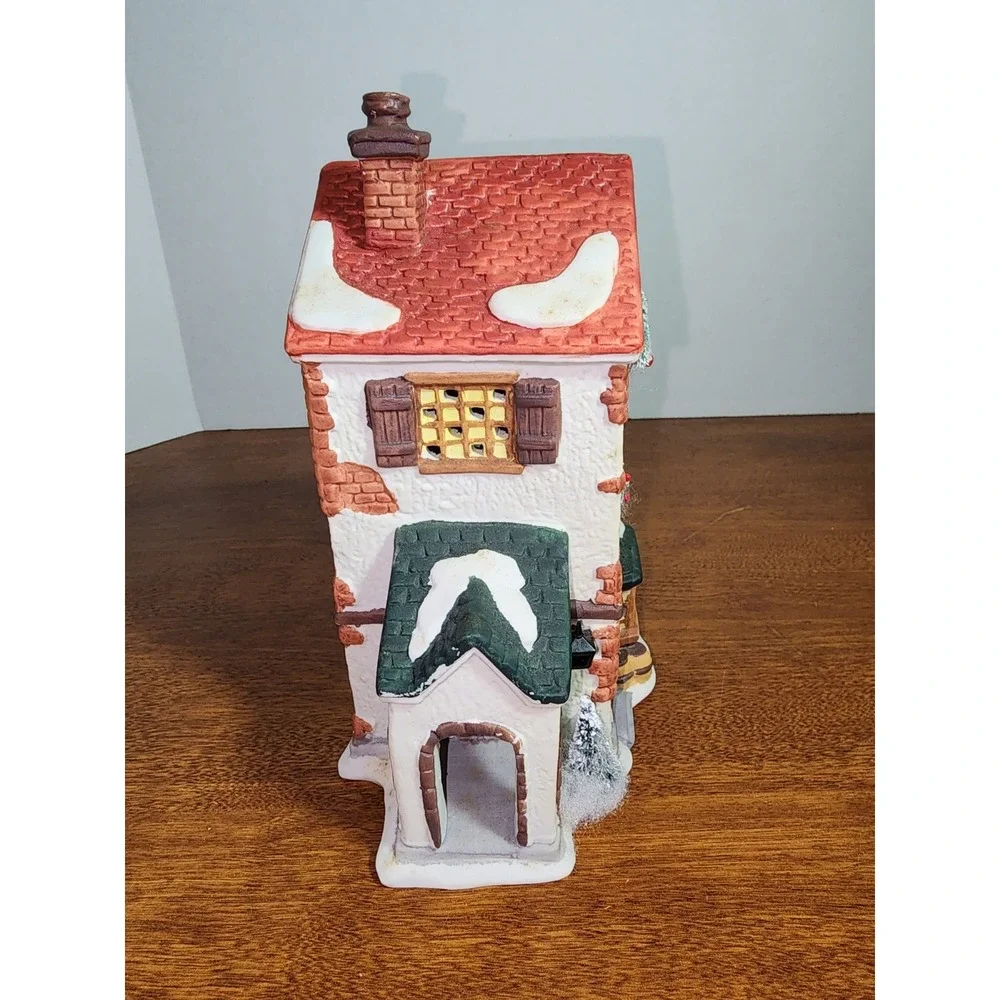 Dickensville‎ Porcelain Lighted House Italian Restaurant 7.75